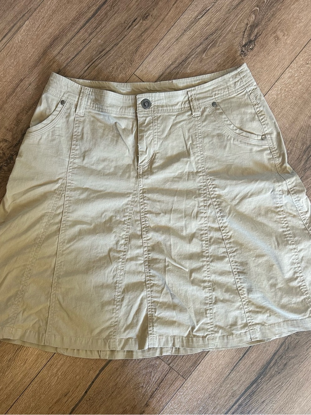 Kuhl Cream A-Line Utility Skirt with Front Stitch Panels